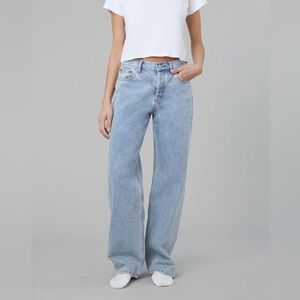 Still Here Everyday Jean In Light Wash Blue Wide Leg Jeans